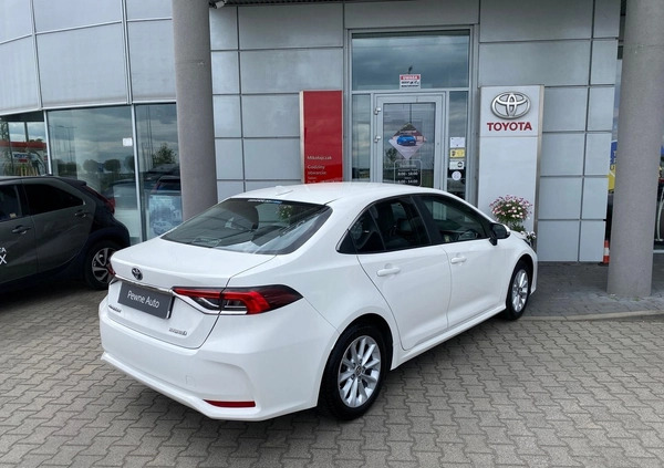 Toyota Corolla cena 89900 przebieg: 97504, rok produkcji 2022 z Sępólno Krajeńskie małe 211
